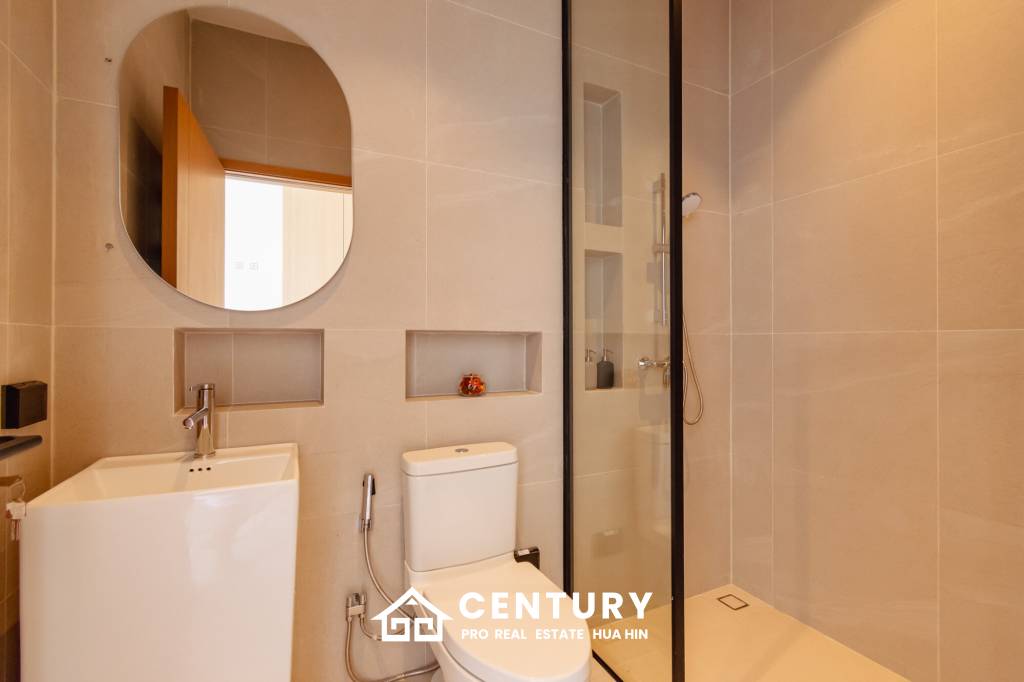 Beautiful modern pool villa in Nong Kae Hua Hin