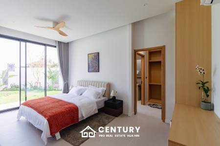 Beautiful modern pool villa in Nong Kae Hua Hin