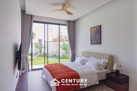 Beautiful modern pool villa in Nong Kae Hua Hin