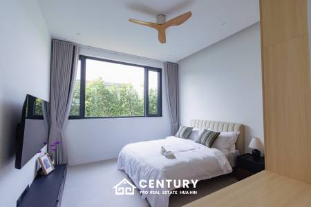 Beautiful modern pool villa in Nong Kae Hua Hin