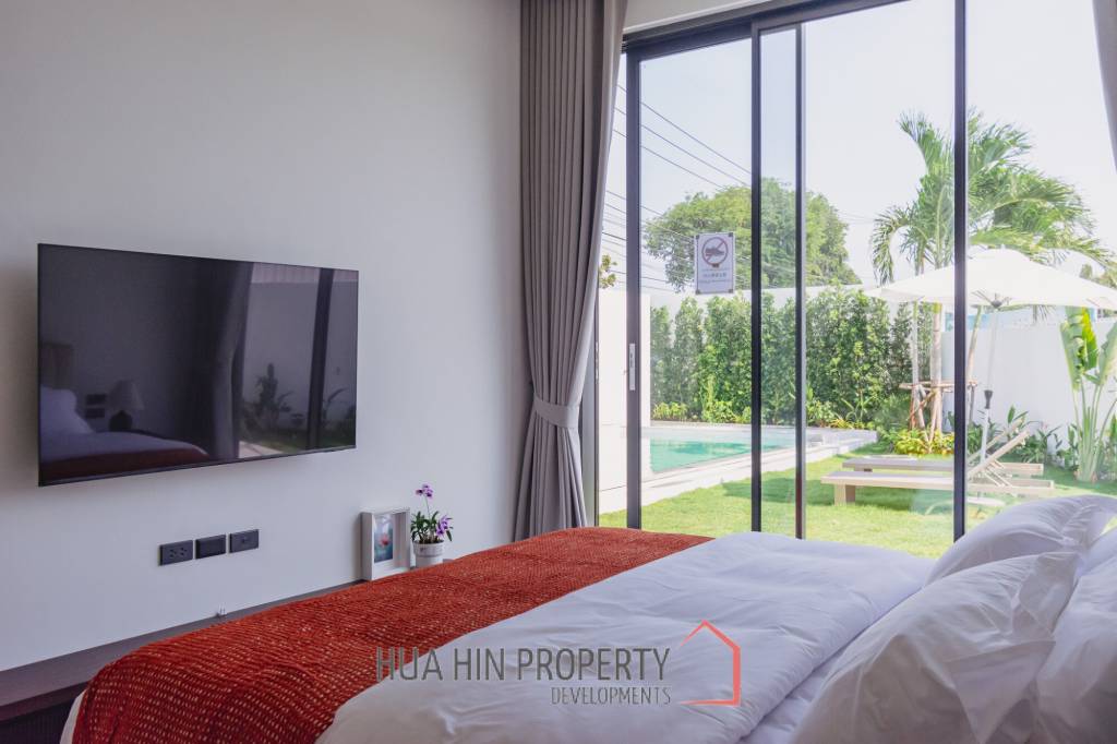 Beautiful modern pool villa in Nong Kae Hua Hin