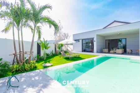Beautiful modern pool villa in Nong Kae Hua Hin