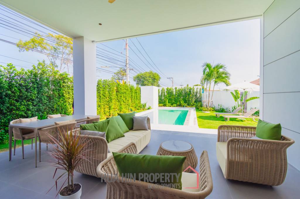 Beautiful modern pool villa in Nong Kae Hua Hin
