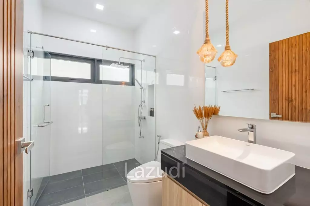 Absolutely stunning new modern pool villa in Ao Nang Krabi
