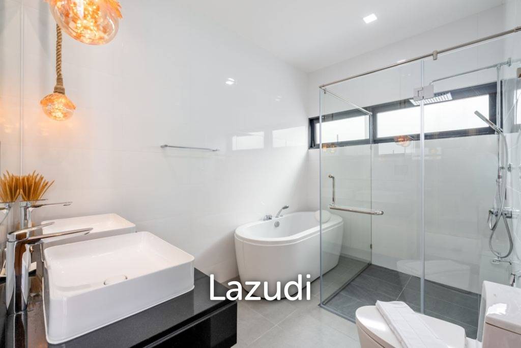 Absolutely stunning new modern pool villa in Ao Nang Krabi