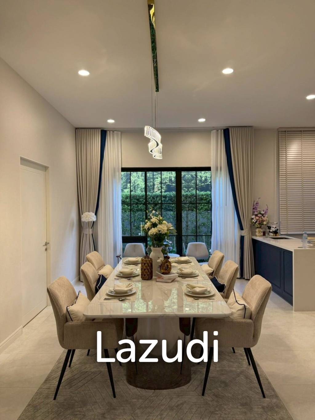 378 sqm luxury detached house in NARASIRI Phahol - Watcharapol Bang Khen
