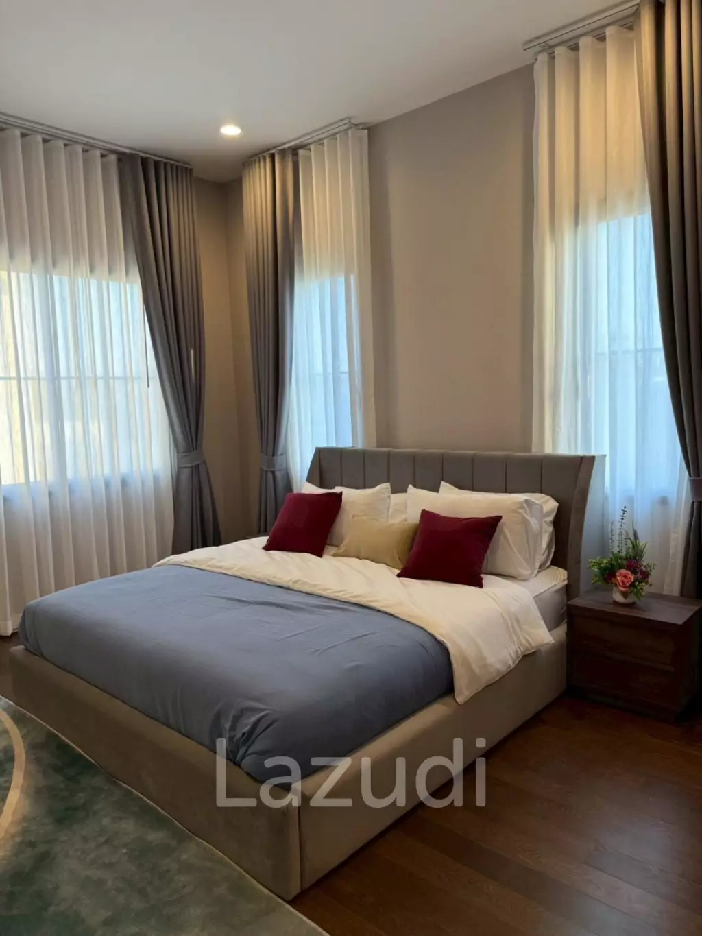378 sqm luxury detached house in NARASIRI Phahol - Watcharapol Bang Khen