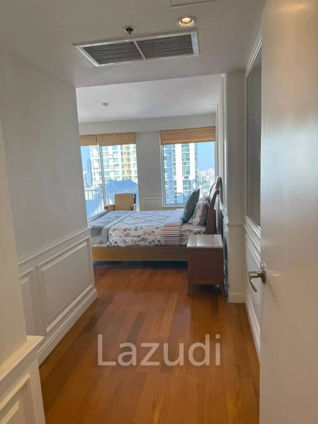 161 sqm High-Floor 2-Bed Condo at Langsuan Ville Lumpini Bangkok