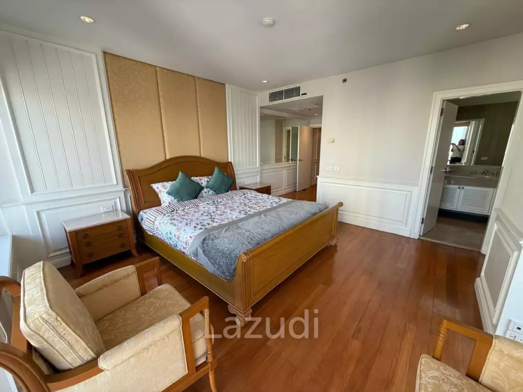 161 sqm High-Floor 2-Bed Condo at Langsuan Ville Lumpini Bangkok