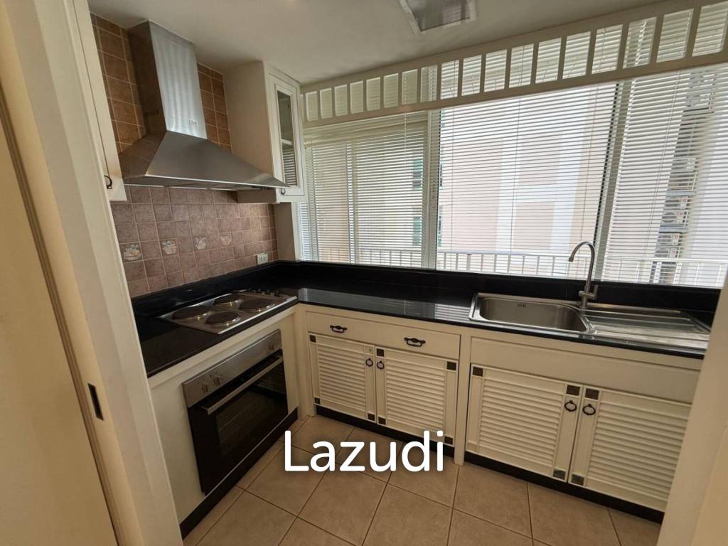 161 sqm High-Floor 2-Bed Condo at Langsuan Ville Lumpini Bangkok