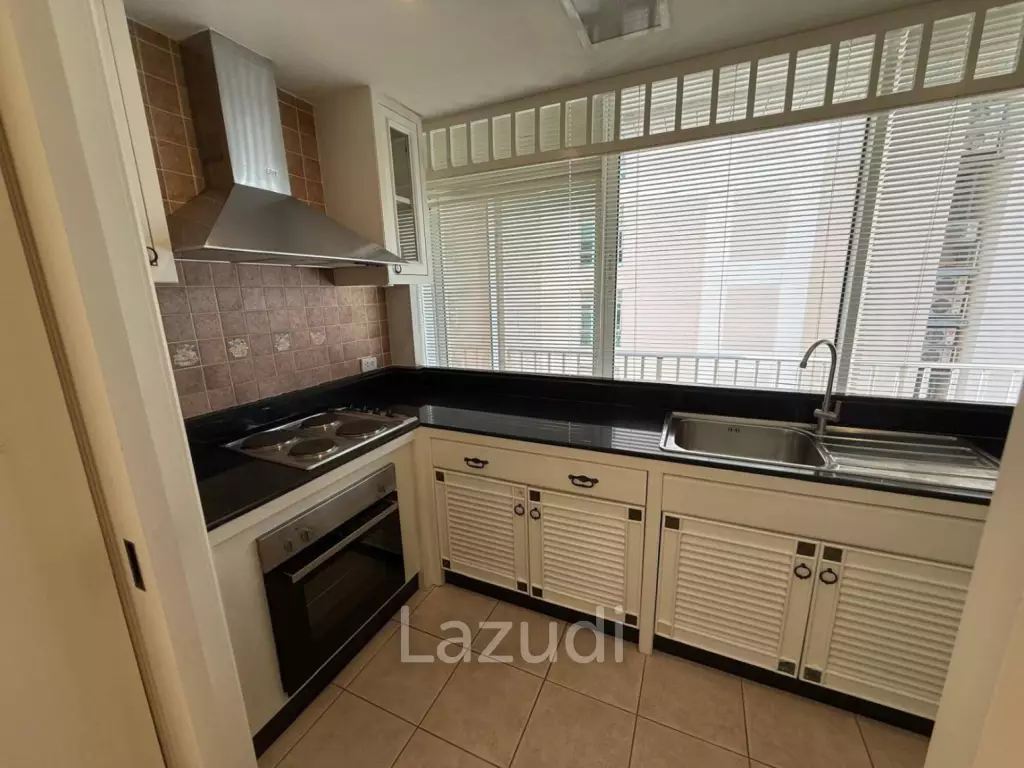 161 sqm High-Floor 2-Bed Condo at Langsuan Ville Lumpini Bangkok