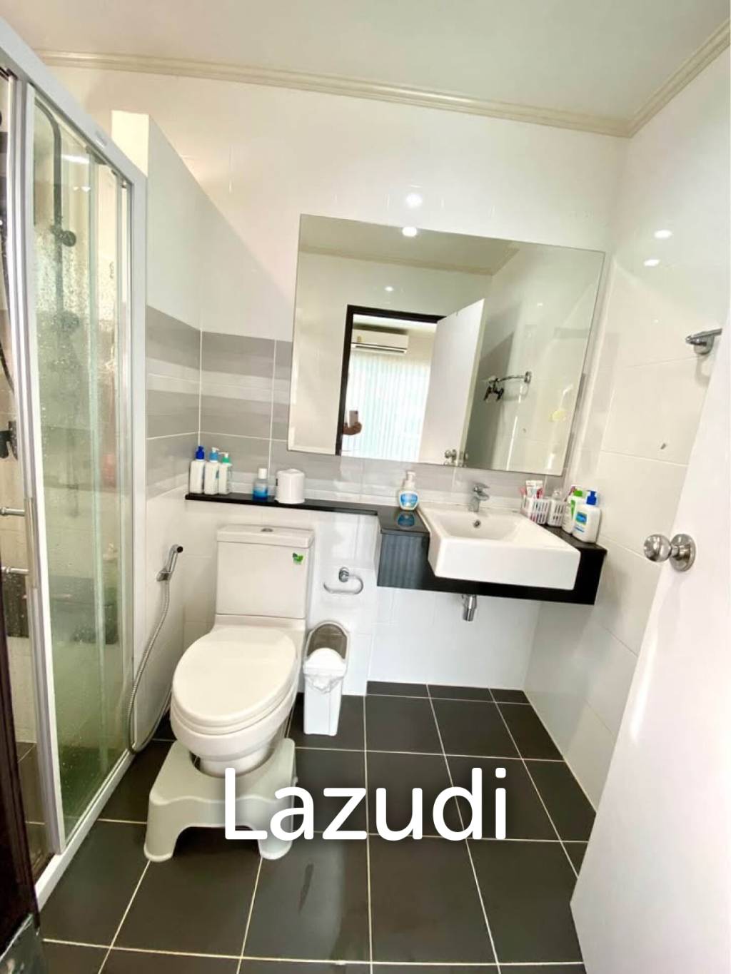 230 sqm Modern 5 Bedroom Detached Home in Thep Krasatti Thalang Phuket