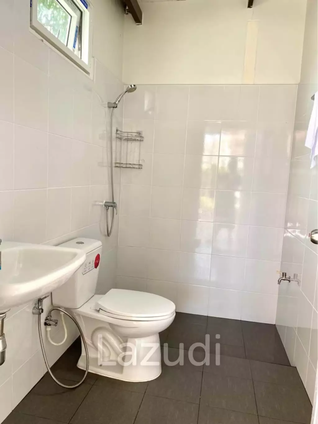 230 sqm Modern 5 Bedroom Detached Home in Thep Krasatti Thalang Phuket
