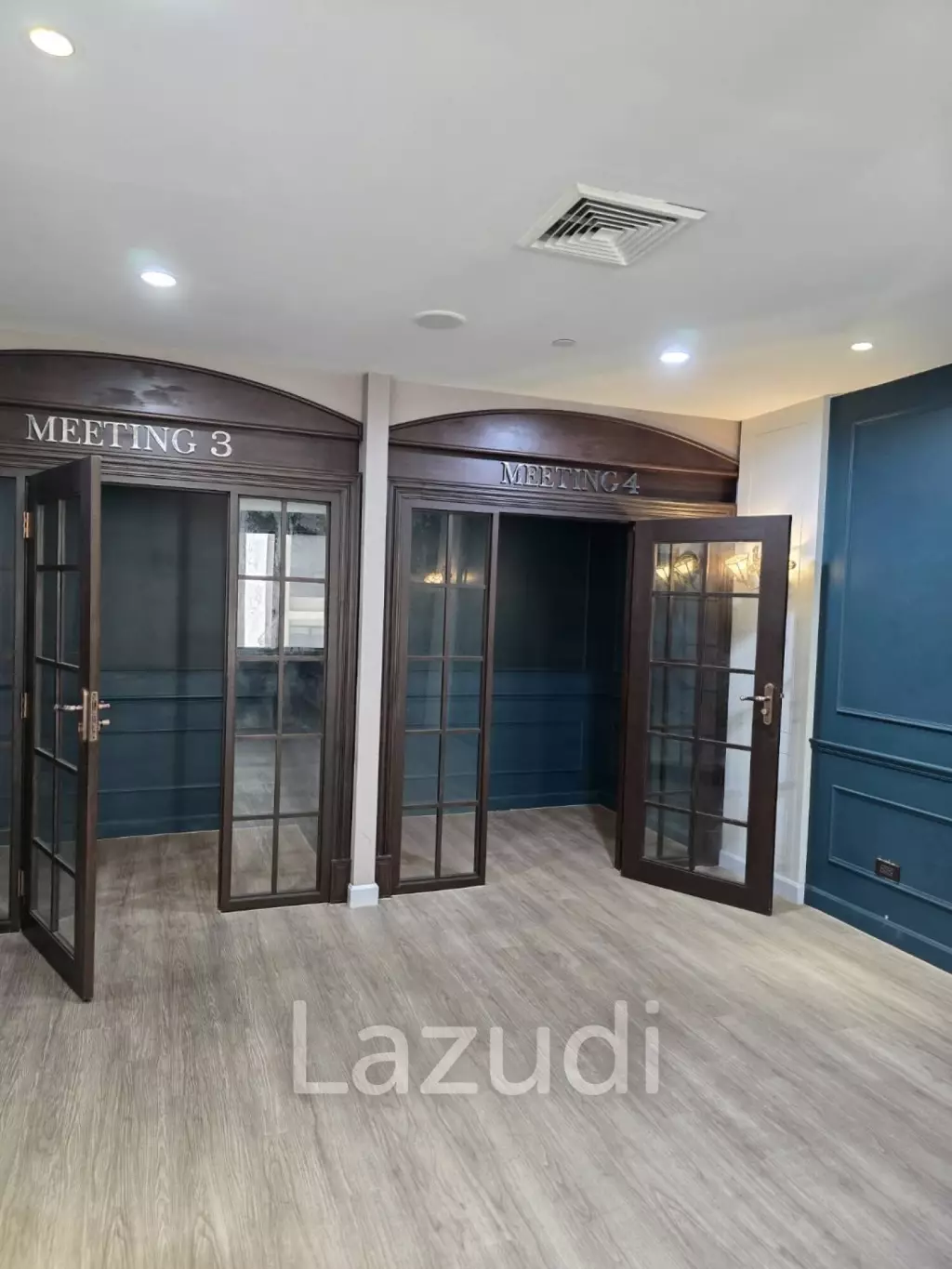 313 sqm Office for Rent in Ocean Tower 2, Khlong Toei Nuea, Bangkok