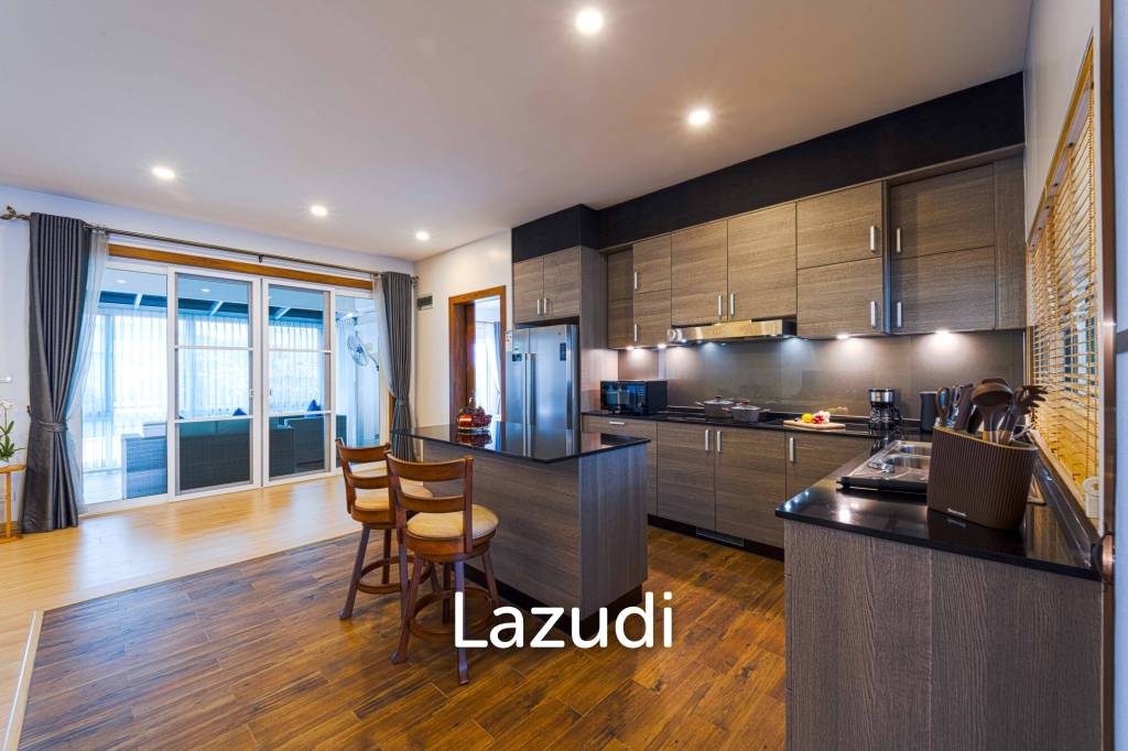 Modern 5 Bedroom Pool Villa(Dog Friendly)