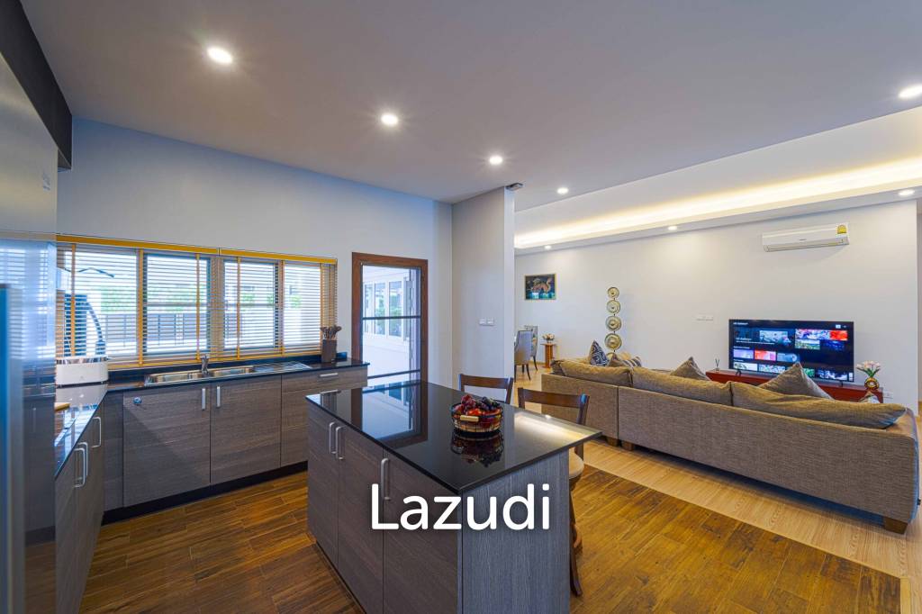 Modern 5 Bedroom Pool Villa(Dog Friendly)