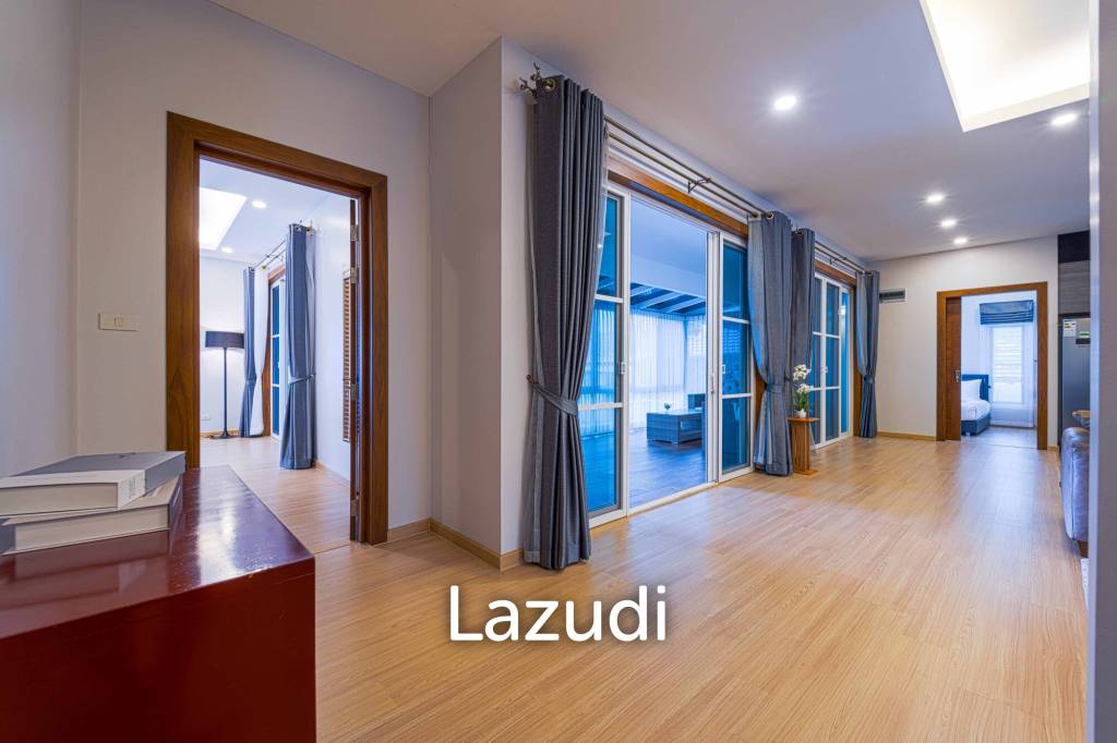Modern 5 Bedroom Pool Villa(Dog Friendly)