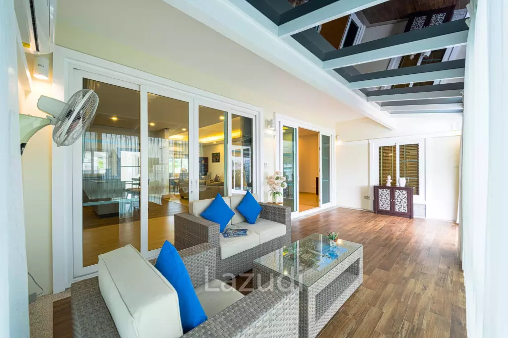 Modern 5 Bedroom Pool Villa(Dog Friendly)