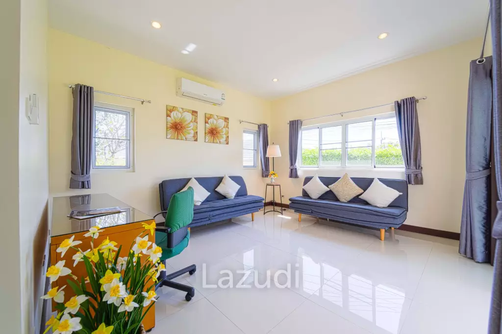 Modern 5 Bedroom Pool Villa(Dog Friendly)
