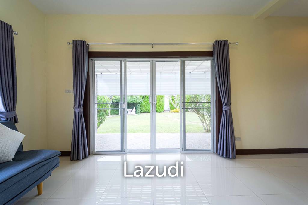 Modern 5 Bedroom Pool Villa(Dog Friendly)