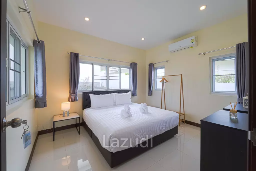 Modern 5 Bedroom Pool Villa(Dog Friendly)