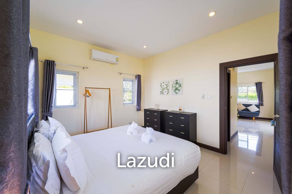 Modern 5 Bedroom Pool Villa(Dog Friendly)