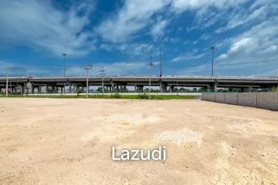 ขายที่ดินทำเลทอง  1 ไร่ 1 ง่าน 12 วาห์  ถนนขนานทางรถไฟพัทยา