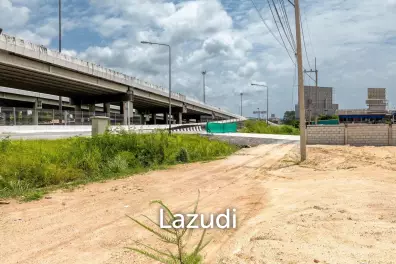 ขายที่ดินทำเลทอง  1 ไร่ 1 ง่าน 12 วาห์  ถนนขนานทางรถไฟพัทยา