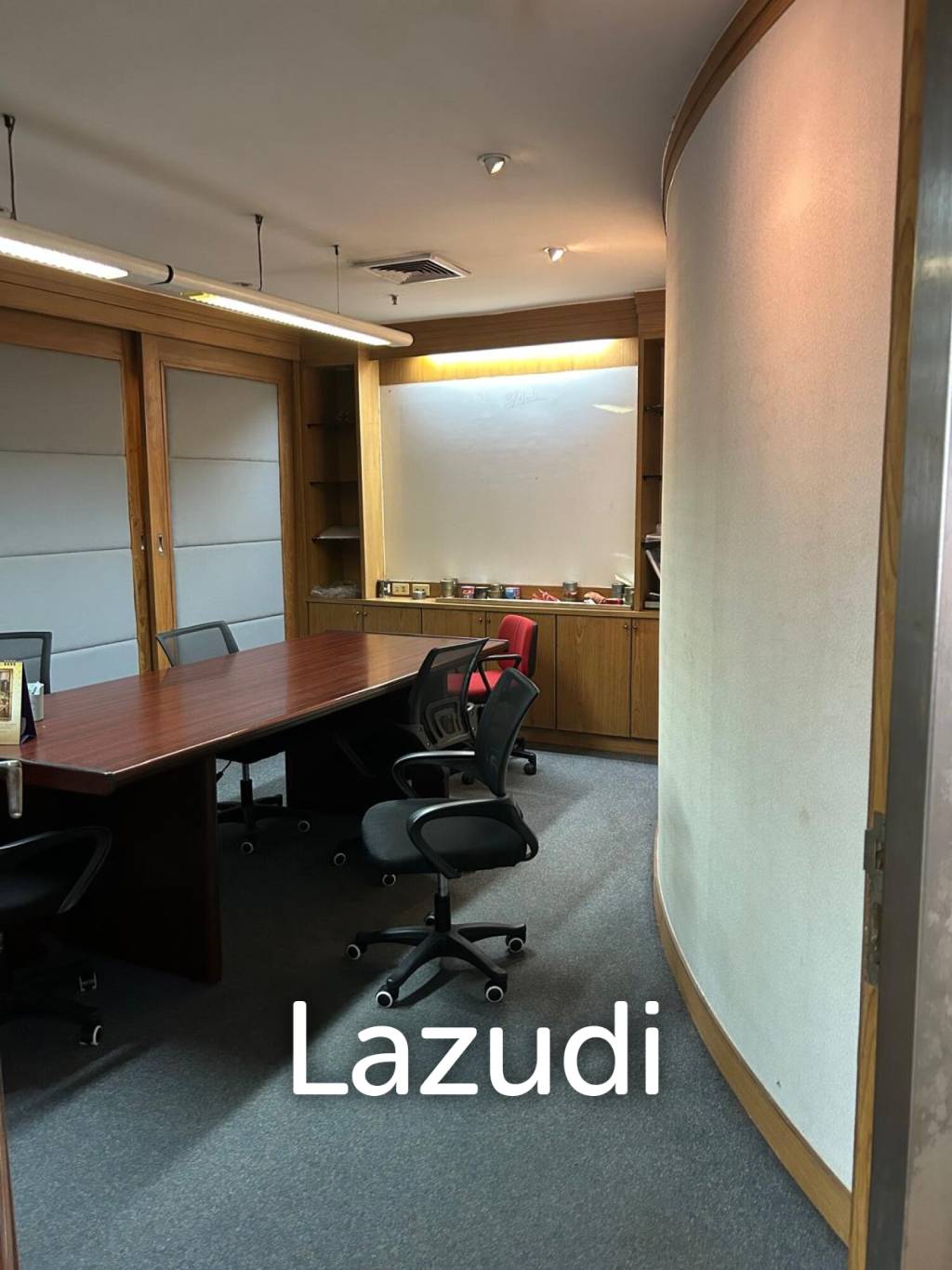 283 sqm office in Ocean Tower 2 Khlong Toei Nuea Bangkok