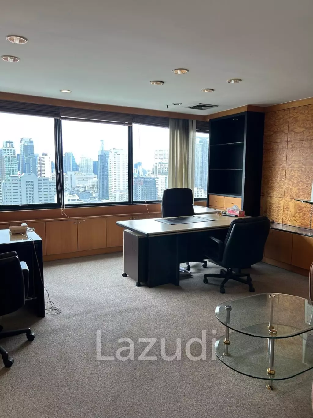 283 sqm office in Ocean Tower 2 Khlong Toei Nuea Bangkok