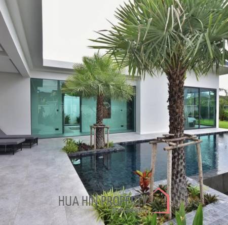 POOL VILLA IN WANG PONG NEAR MODA MELODY  :3 bed pool villa