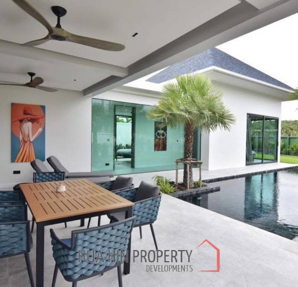 POOL VILLA IN WANG PONG NEAR MODA MELODY  :3 bed pool villa