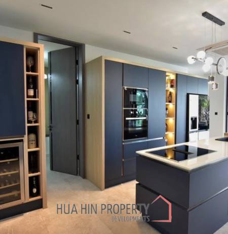 POOL VILLA IN WANG PONG NEAR MODA MELODY  :3 bed pool villa