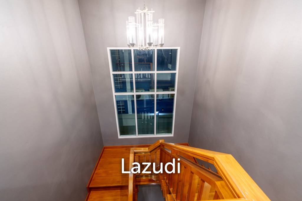 6 Bedroom 5 Bathroom 270 SQ.M. House In Pong