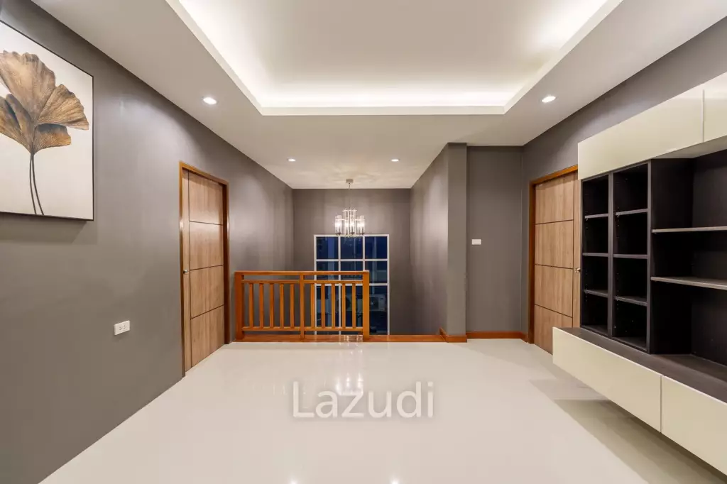 6 Bedroom 5 Bathroom 270 SQ.M. House In Pong