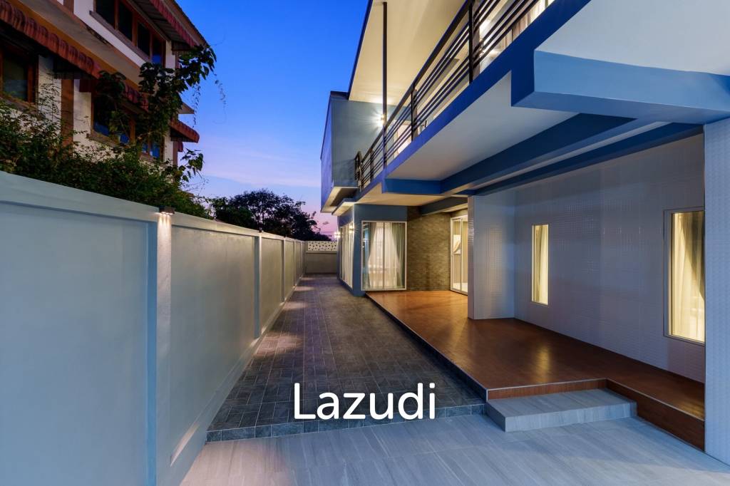 6 Bedroom 5 Bathroom 270 SQ.M. House In Pong