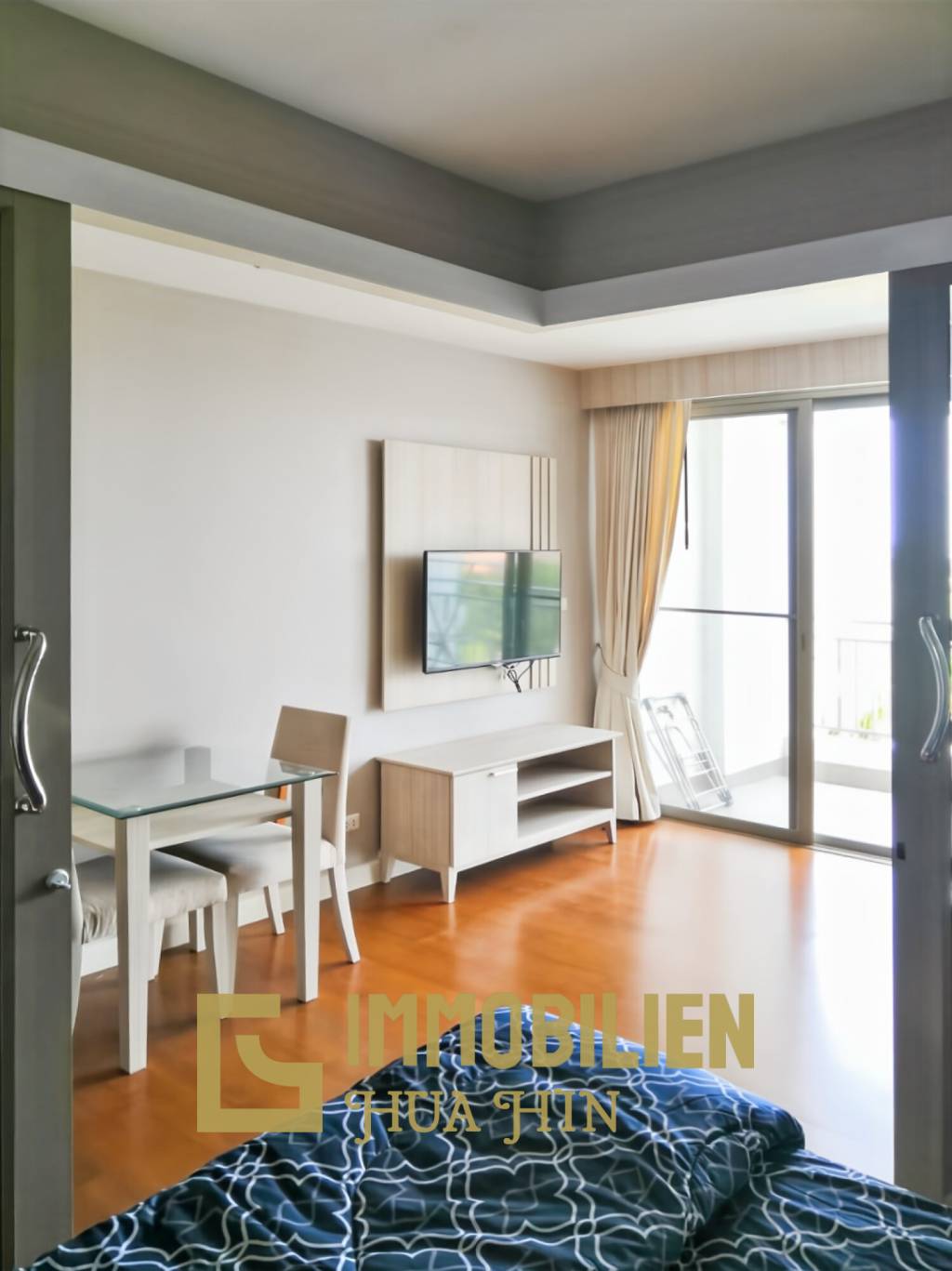 คอนโดหรู 42.4 ตร.ม. ชั้น5 ติดชายหาด ชะอำ พร้อมเฟอร์ครบ