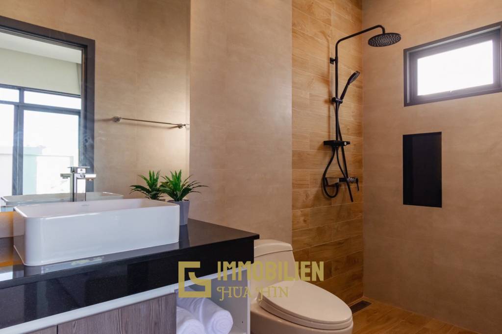 วิลล่าใหม่พร้อมอยู่ 3 ห้องนอนพร้อมสระว่ายน้ำส่วนตัว บนที่ดิน 604 ตร.ม.