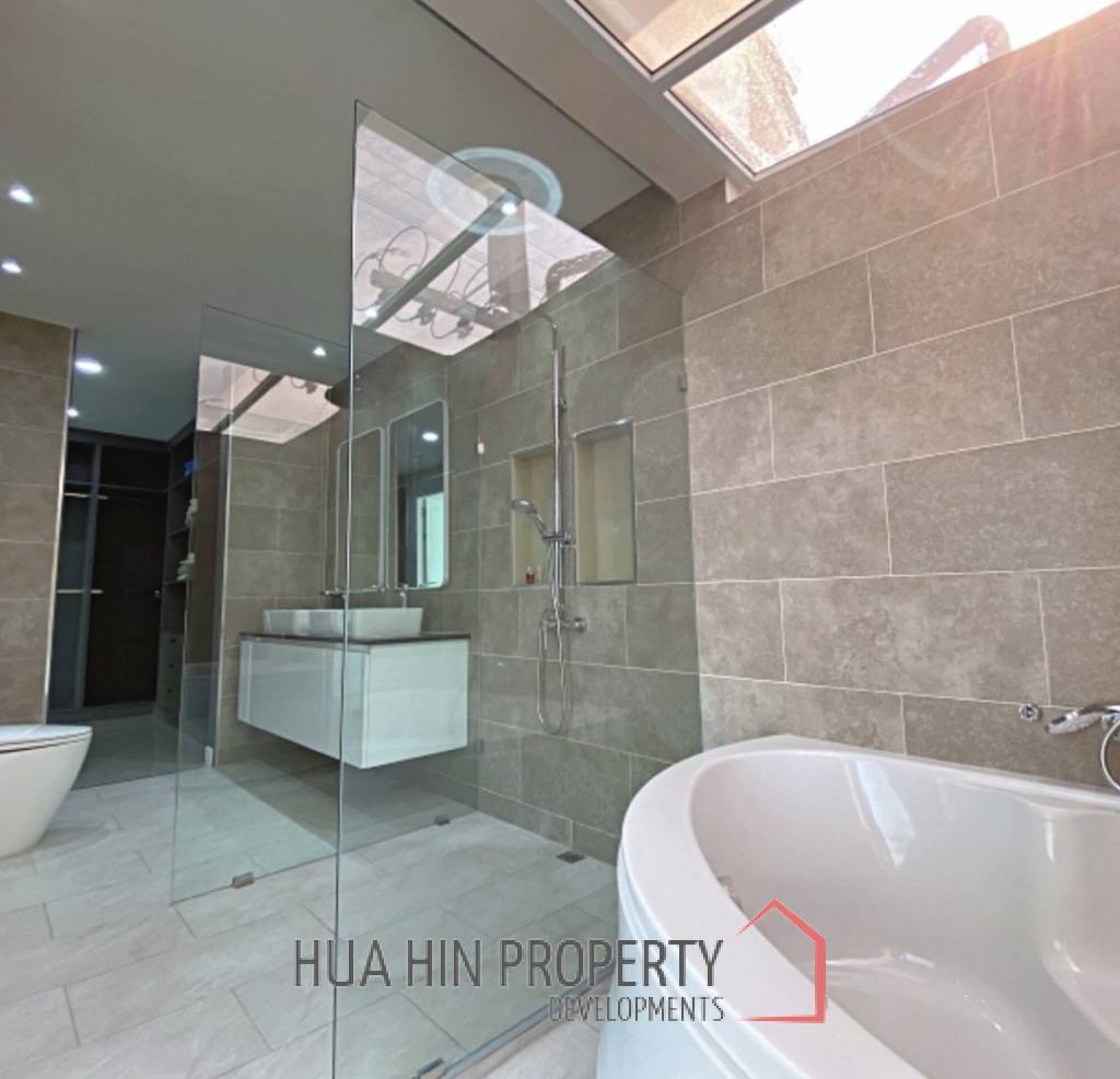 KAYLANA HUA HIN  : 3 bed modern pool villa