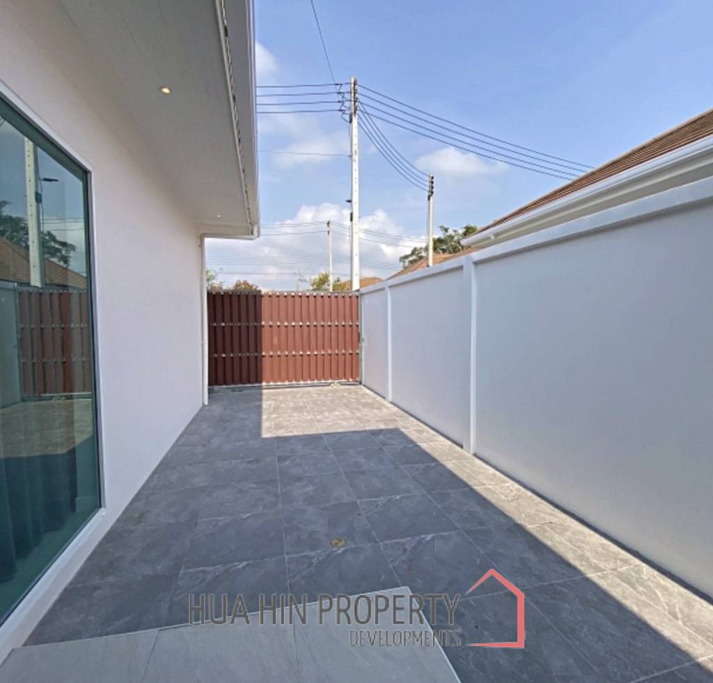 KAYLANA HUA HIN  : 3 bed modern pool villa