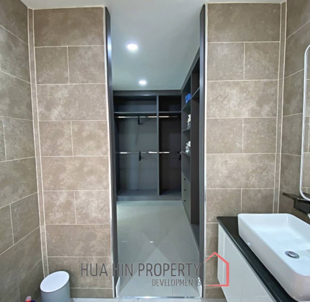 KAYLANA HUA HIN  : 3 bed modern pool villa