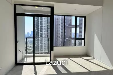 44 sqm loft condo on 12th floor in Bang Kapi Huai Kwang Bangkok