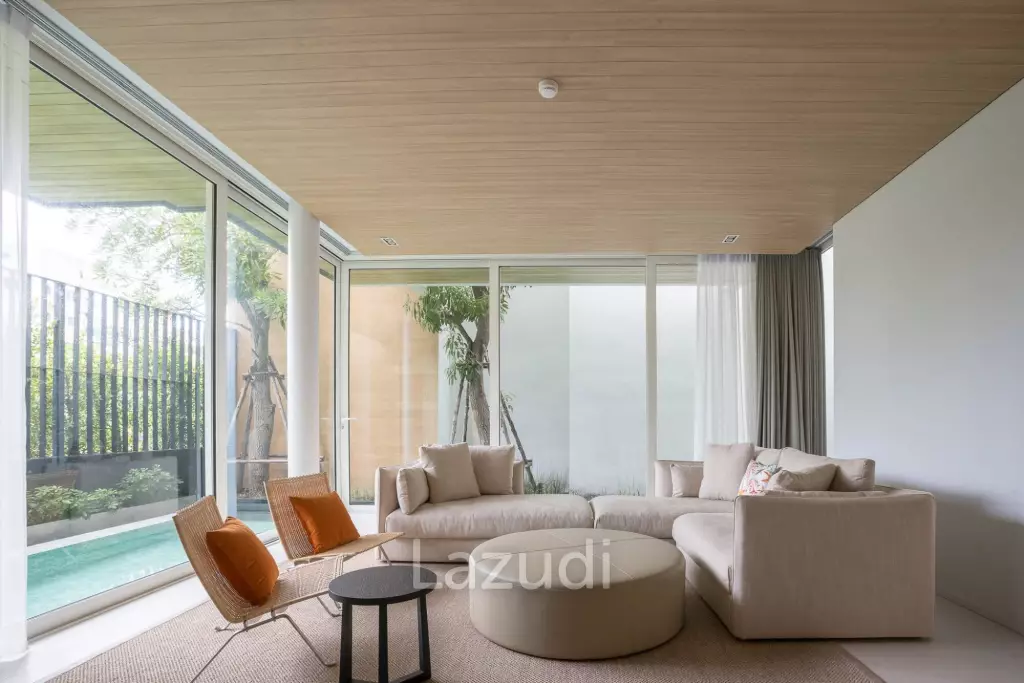 Ultra-Luxury Pool Villa at Veranda Residence