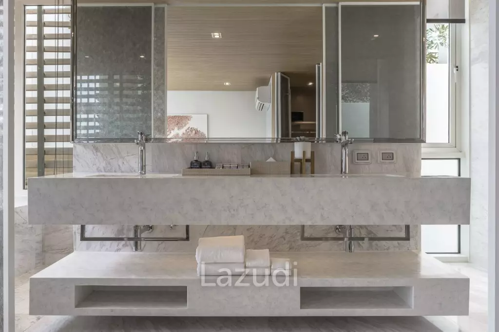 Ultra-Luxury Pool Villa at Veranda Residence