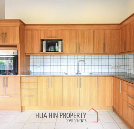 PINEAPPLE VILLAGE  : 2 bed retirement villa