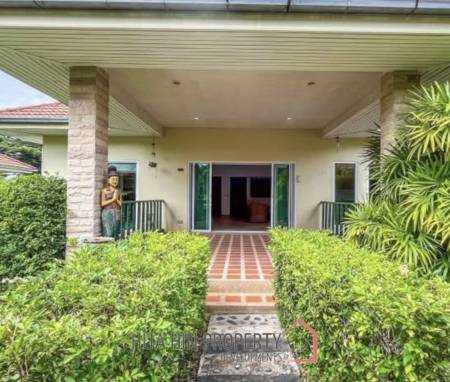 PINEAPPLE VILLAGE  : 2 bed retirement villa