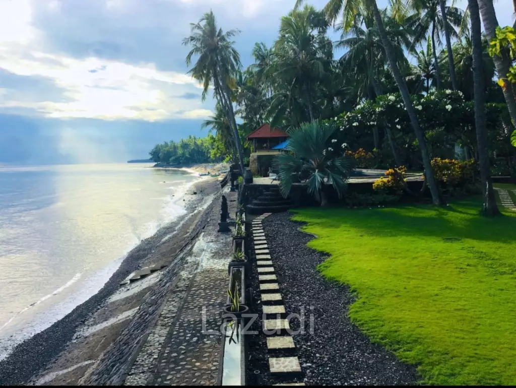 Exceptional Peaceful Beachfront Villa Resort in Sambirenteng Buleleng, North Bali