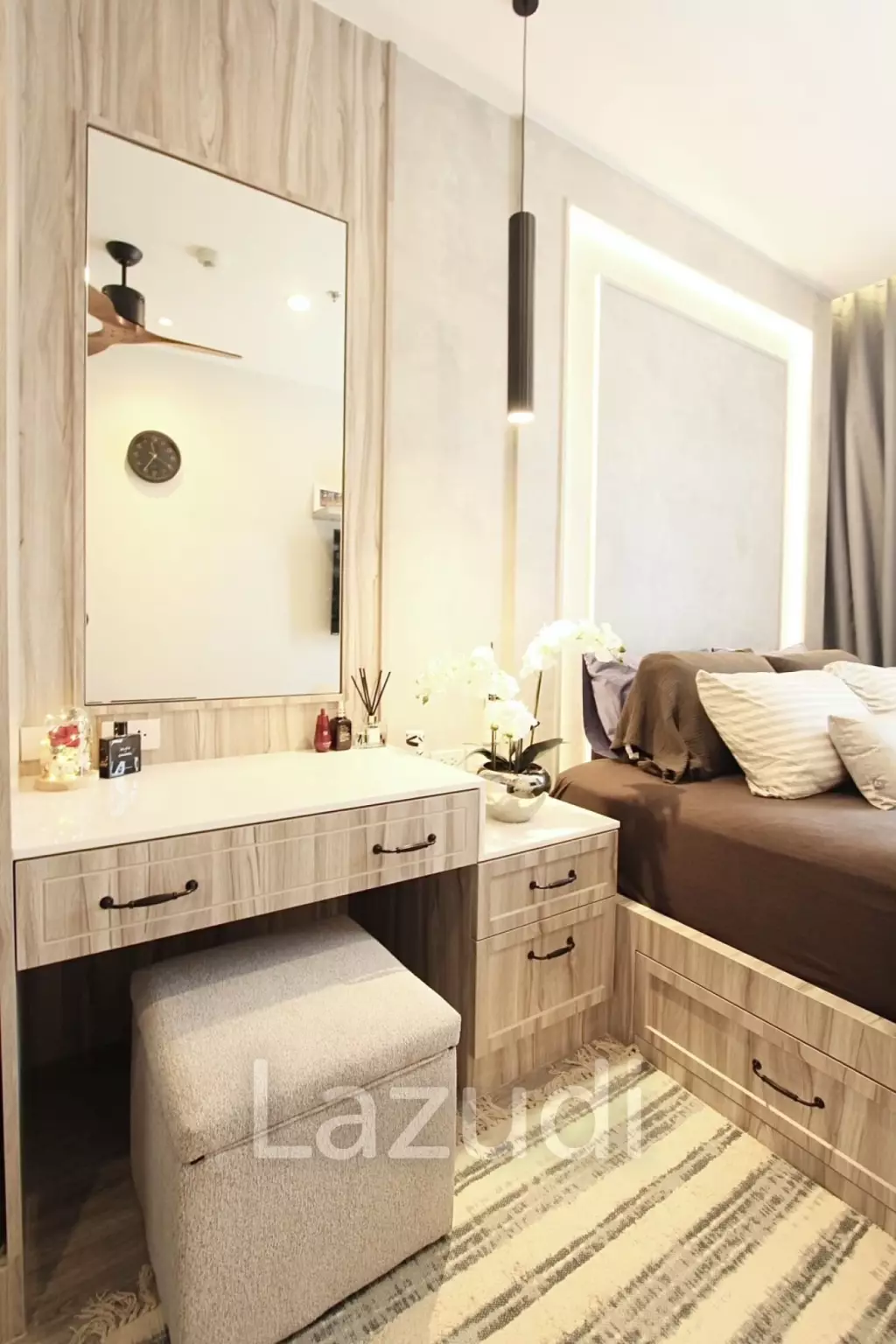 1 Bed 1 Bath 53 SQ.M IDEO Mobi Sukhumvit 66
