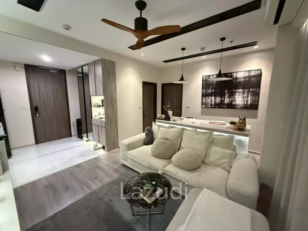 1 Bed 1 Bath 53 SQ.M IDEO Mobi Sukhumvit 66