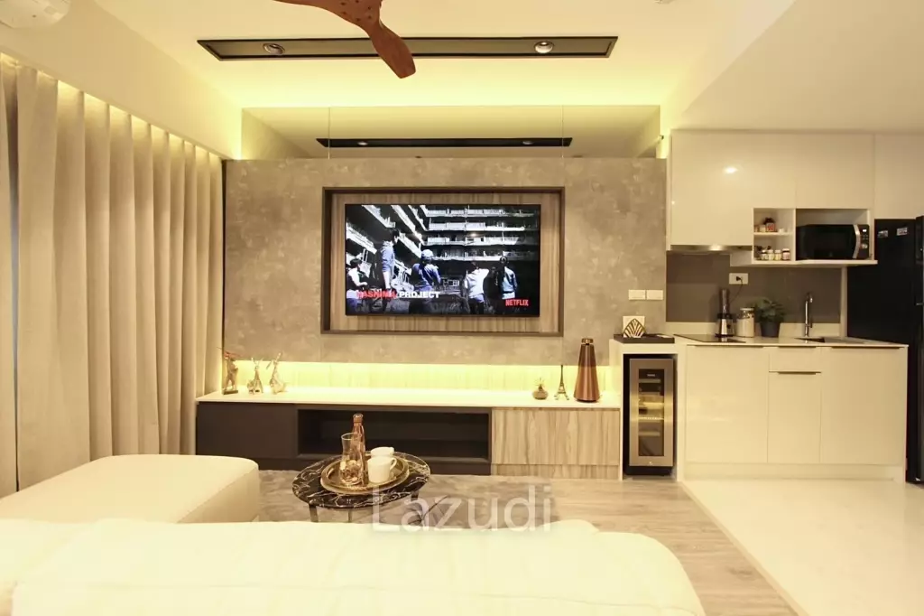 1 Bed 1 Bath 53 SQ.M IDEO Mobi Sukhumvit 66